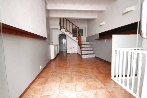 Gewerbeimmobilien zum Verkauf in Ciutadella De Menorca, Menorca, Spanien 2 Schlafzimmer, 115 m2 Nr. 23990 - Foto 3