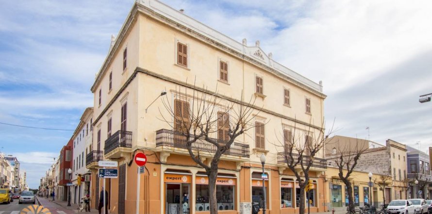Gewerbeimmobilien in Ciutadella De Menorca, Menorca, Spanien 1818 m2 Nr. 38272