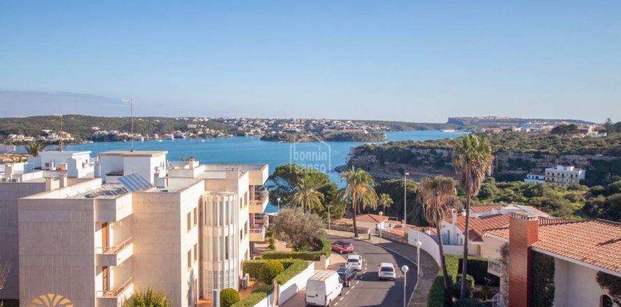 Wohnung in Mahon, Menorca, Spanien 3 Schlafzimmer, 190 m2 Nr. 39301