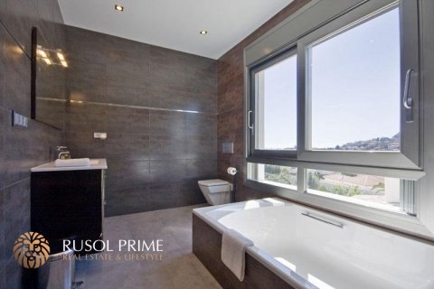 Villa zum Verkauf in Calpe, Alicante, Spanien 5 Schlafzimmer, 240 m2 Nr. 39445 - Foto 4