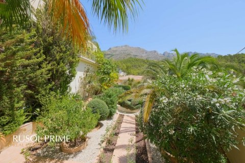 Villa zum Verkauf in Altea, Alicante, Spanien 6 Schlafzimmer, 950 m2 Nr. 39511 - Foto 2