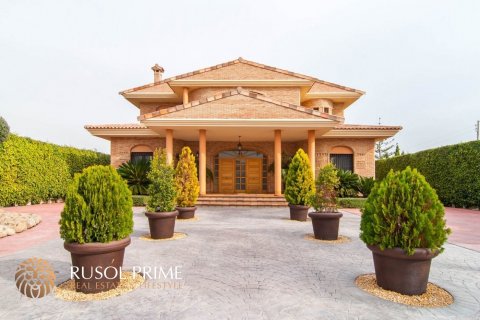 Villa zum Verkauf in San Vicente del Raspeig, Alicante, Spanien 5 Schlafzimmer, 739 m2 Nr. 39573 - Foto 1