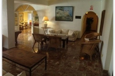 Hotel zum Verkauf in Alicante, Spanien 50 Schlafzimmer, 4443 m2 Nr. 45913 - Foto 3