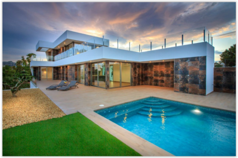 Villa zum Verkauf in Calpe, Alicante, Spanien 3 Schlafzimmer, 394 m2 Nr. 44254 - Foto 1
