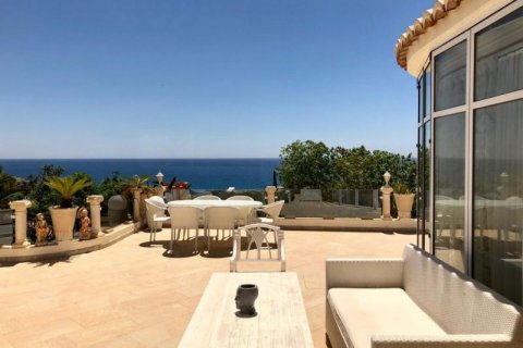 Villa zum Verkauf in Calpe, Alicante, Spanien 6 Schlafzimmer, 600 m2 Nr. 45173 - Foto 1