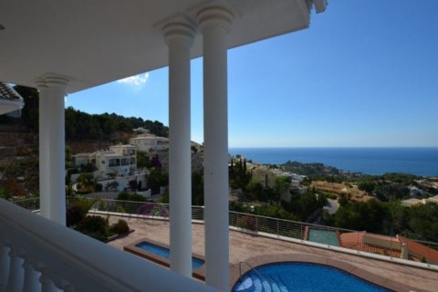 Villa zum Verkauf in Altea, Alicante, Spanien 5 Schlafzimmer, 500 m2 Nr. 45911 - Foto 8