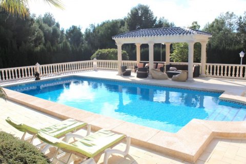 Villa zum Verkauf in Benidorm, Alicante, Spanien 7 Schlafzimmer, 455 m2 Nr. 44324 - Foto 3