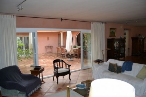 Villa zum Verkauf in Alfaz del Pi, Alicante, Spanien 4 Schlafzimmer, 470 m2 Nr. 45737 - Foto 9