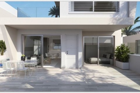 Villa zum Verkauf in Pilar de la Horadada, Alicante, Spanien 3 Schlafzimmer, 327 m2 Nr. 45797 - Foto 6