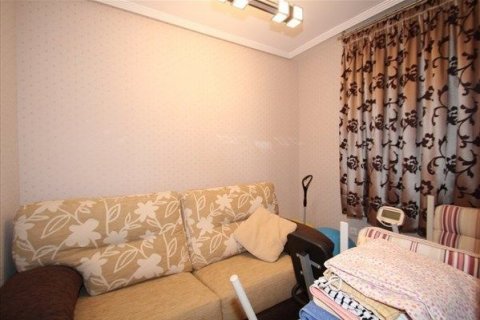 Wohnung zum Verkauf in Torrevieja, Alicante, Spanien 3 Schlafzimmer, 90 m2 Nr. 45995 - Foto 3