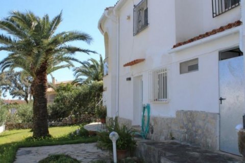 Villa zum Verkauf in Denia, Alicante, Spanien 5 Schlafzimmer, 220 m2 Nr. 45272 - Foto 4