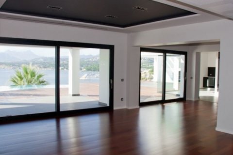 Villa zum Verkauf in Moraira, Alicante, Spanien 5 Schlafzimmer, 770 m2 Nr. 45188 - Foto 8