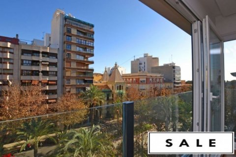 Wohnung zum Verkauf in Alicante, Spanien 3 Schlafzimmer, 180 m2 Nr. 46073 - Foto 4