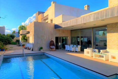 Villa zum Verkauf in Alfaz del Pi, Alicante, Spanien 5 Schlafzimmer, 1.03 m2 Nr. 42113 - Foto 1