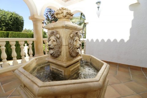 Villa zum Verkauf in Calpe, Alicante, Spanien 3 Schlafzimmer, 300 m2 Nr. 42983 - Foto 6