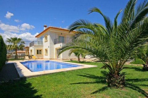 Villa zum Verkauf in Calpe, Alicante, Spanien 3 Schlafzimmer, 330 m2 Nr. 45602 - Foto 1
