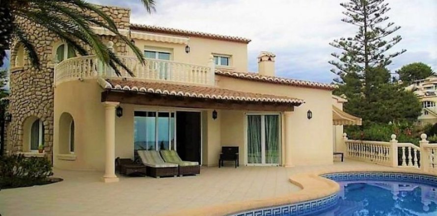 Villa in Benissa, Alicante, Spanien 3 Schlafzimmer, 240 m2 Nr. 45322