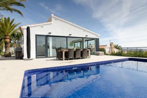 Villa zum Verkauf in Calpe, Alicante, Spanien 5 Schlafzimmer, 200 m2 Nr. 43930 - Foto 1