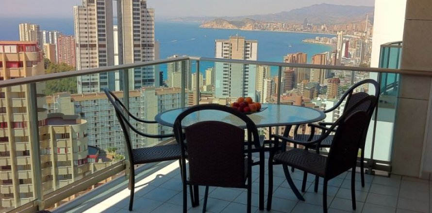 Wohnung in Benidorm, Alicante, Spanien 2 Schlafzimmer, 112 m2 Nr. 45346