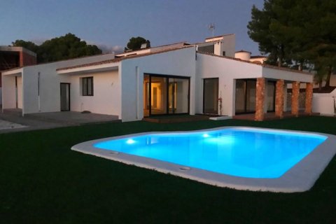 Villa zum Verkauf in Benissa, Alicante, Spanien 5 Schlafzimmer, 420 m2 Nr. 42742 - Foto 1