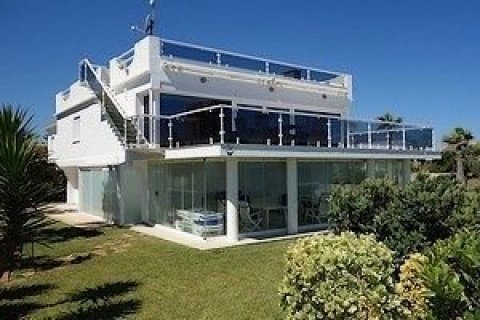 Villa zum Verkauf in Denia, Alicante, Spanien 3 Schlafzimmer, 245 m2 Nr. 43879 - Foto 1