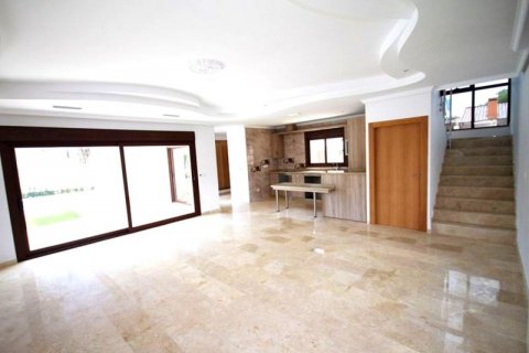 Villa zum Verkauf in Alicante, Spanien 5 Schlafzimmer, 276 m2 Nr. 43022 - Foto 10