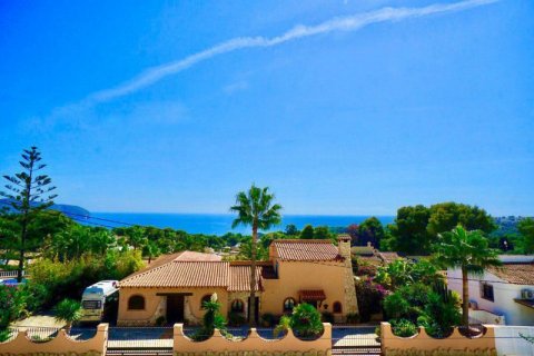 Villa zum Verkauf in Moraira, Alicante, Spanien 3 Schlafzimmer, 250 m2 Nr. 42975 - Foto 4