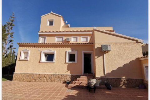 Villa zum Verkauf in Calpe, Alicante, Spanien 5 Schlafzimmer, 193 m2 Nr. 42803 - Foto 5