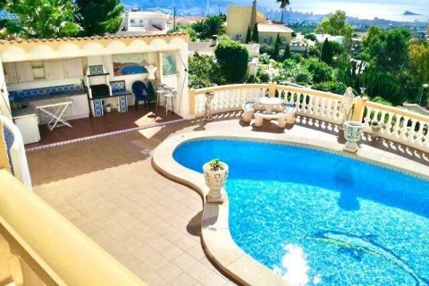 Villa zum Verkauf in La Nucia, Alicante, Spanien 8 Schlafzimmer, 400 m2 Nr. 44119 - Foto 2