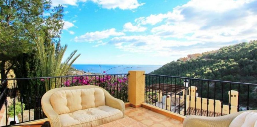 Villa in Altea, Alicante, Spanien 3 Schlafzimmer, 231 m2 Nr. 45568