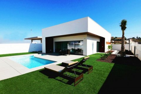 Villa zum Verkauf in Guardamar del Segura, Alicante, Spanien 3 Schlafzimmer, 150 m2 Nr. 43198 - Foto 1