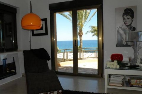 Villa zum Verkauf in Denia, Alicante, Spanien 7 Schlafzimmer, 250 m2 Nr. 45028 - Foto 10