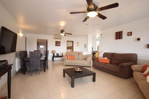 Villa zum Verkauf in Calpe, Alicante, Spanien 4 Schlafzimmer, 250 m2 Nr. 44461 - Foto 5