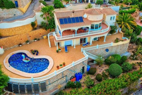 Villa zum Verkauf in Calpe, Alicante, Spanien 4 Schlafzimmer, 300 m2 Nr. 42775 - Foto 2