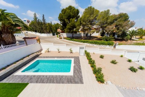 Villa zum Verkauf in Torrevieja, Alicante, Spanien 4 Schlafzimmer, 191 m2 Nr. 44938 - Foto 3