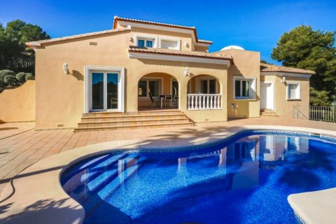 Villa zum Verkauf in Benissa, Alicante, Spanien 3 Schlafzimmer, 228 m2 Nr. 41939 - Foto 7