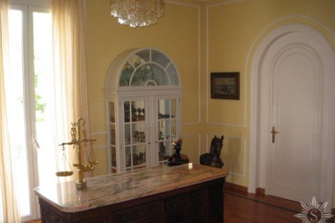 Villa zum Verkauf Barcelona, Spanien 3 Schlafzimmer, 420 m2 Nr. 41460 - Foto 1