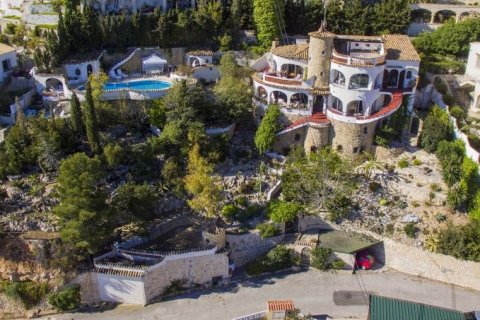 Villa zum Verkauf in Calpe, Alicante, Spanien 6 Schlafzimmer, 350 m2 Nr. 44269 - Foto 3