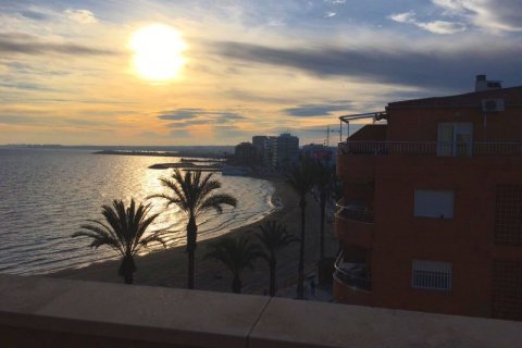 Penthäuser zum Verkauf in Torrevieja, Alicante, Spanien 2 Schlafzimmer,  Nr. 42850 - Foto 1