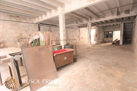 Garage zum Verkauf in Ciutadella De Menorca, Menorca, Spanien 255 m2 Nr. 46978 - Foto 5