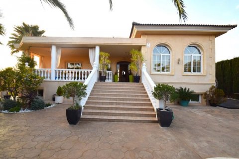 Villa zum Verkauf in Alfaz del Pi, Alicante, Spanien 5 Schlafzimmer, 470 m2 Nr. 44380 - Foto 2