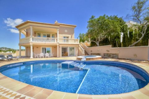 Villa zum Verkauf in Calpe, Alicante, Spanien 5 Schlafzimmer, 350 m2 Nr. 42845 - Foto 1