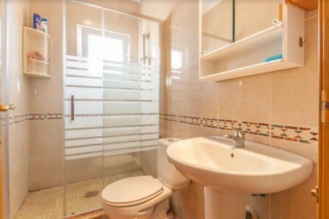Villa zum Verkauf Torrevieja, Alicante, Spanien 5 Schlafzimmer, 250 m2 Nr. 45829 - Foto 9