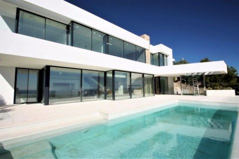 Villa zum Verkauf in Calpe, Alicante, Spanien 5 Schlafzimmer, 430 m2 Nr. 45671 - Foto 1