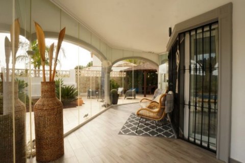 Villa zum Verkauf in Calpe, Alicante, Spanien 5 Schlafzimmer, 262 m2 Nr. 42602 - Foto 2
