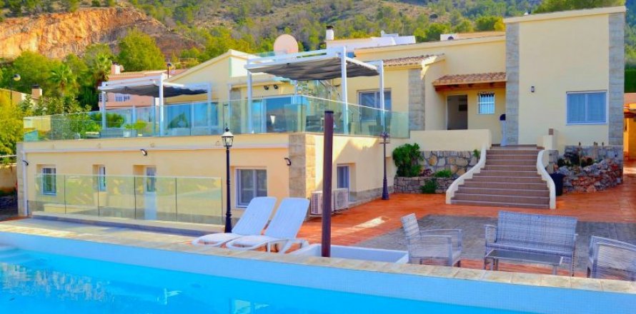 Villa in Alfaz del Pi, Alicante, Spanien 5 Schlafzimmer, 280 m2 Nr. 43893