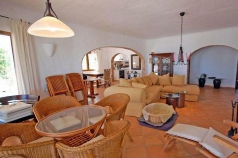 Villa zum Verkauf in Calpe, Alicante, Spanien 2 Schlafzimmer, 220 m2 Nr. 44463 - Foto 9