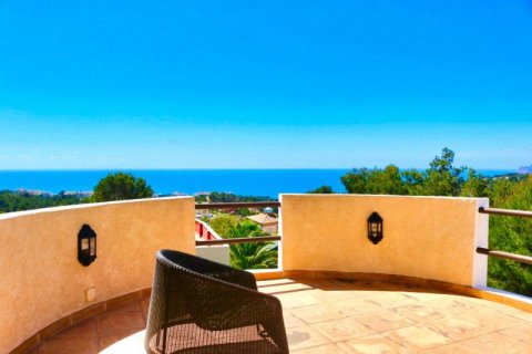 Villa zum Verkauf in Altea, Alicante, Spanien 4 Schlafzimmer, 341 m2 Nr. 42971 - Foto 4