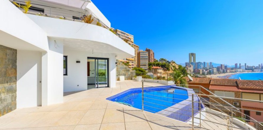 Townhouse Benidorm, Alicante, Spanien 3 Schlafzimmer, 300 m2 Nr. 43481