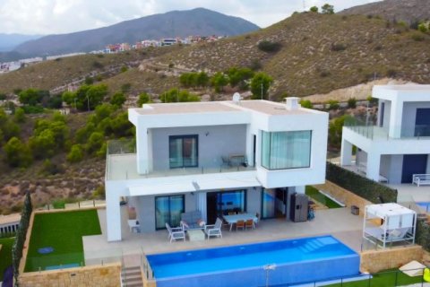 Villa zum Verkauf in Finestrat, Alicante, Spanien 4 Schlafzimmer, 300 m2 Nr. 41480 - Foto 2
